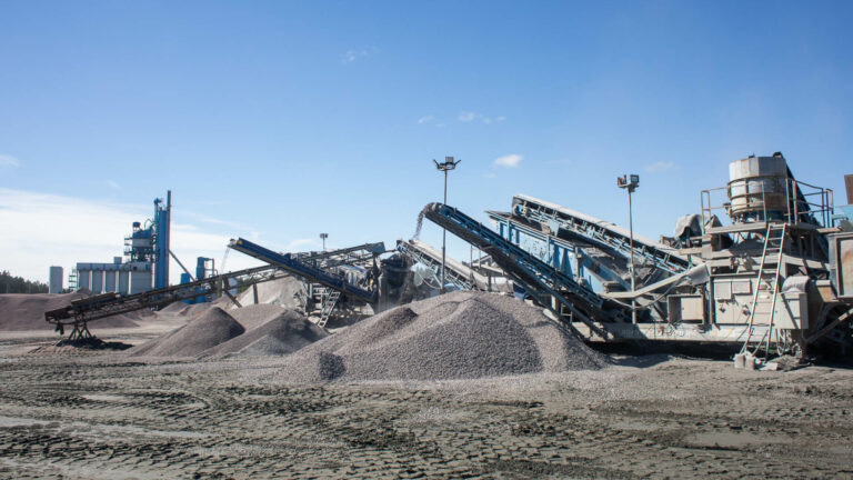 Fossilfri krossproduktion hos LBC Frakts bergtäkt i Bråtebäcken